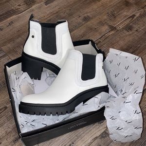 Simply Vera Wang White Chelsea boots